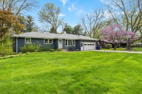 634 Considine Rd, Geneva, IL, 60134-3116 | Card Image