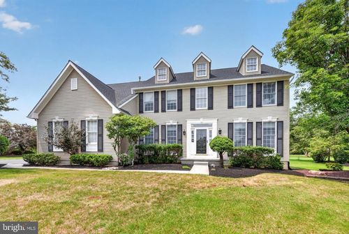 5 Dorchester Ln, Newtown, PA, 18940-3910 | Card Image