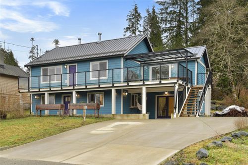 16995 Wickanninish Rd, Port Renfrew, BC, V0S1K0 | Card Image