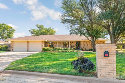 5506 Cedar Creek Dr, Snyder, TX, 79549-6127 | Card Image