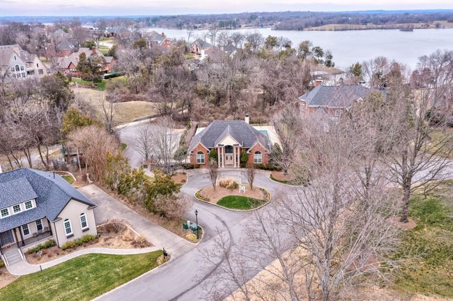 Brandywine Pointe clubhouse--so close to the lake! | Image 52