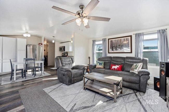 TRLR-62 - 1015 N Fir St, Home with 3 bedrooms, 2 bathrooms and null parking in Jerome ID | Image 4