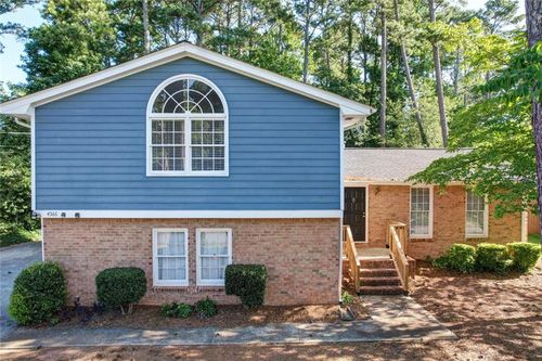 4566 Mountain Creek Dr Ne, Roswell, GA, 30075-4061 | Card Image