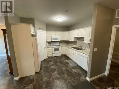 123 Balmoral St, Condo with 2 bedrooms, 1 bathrooms and null parking in Yorkton SK | Image 2