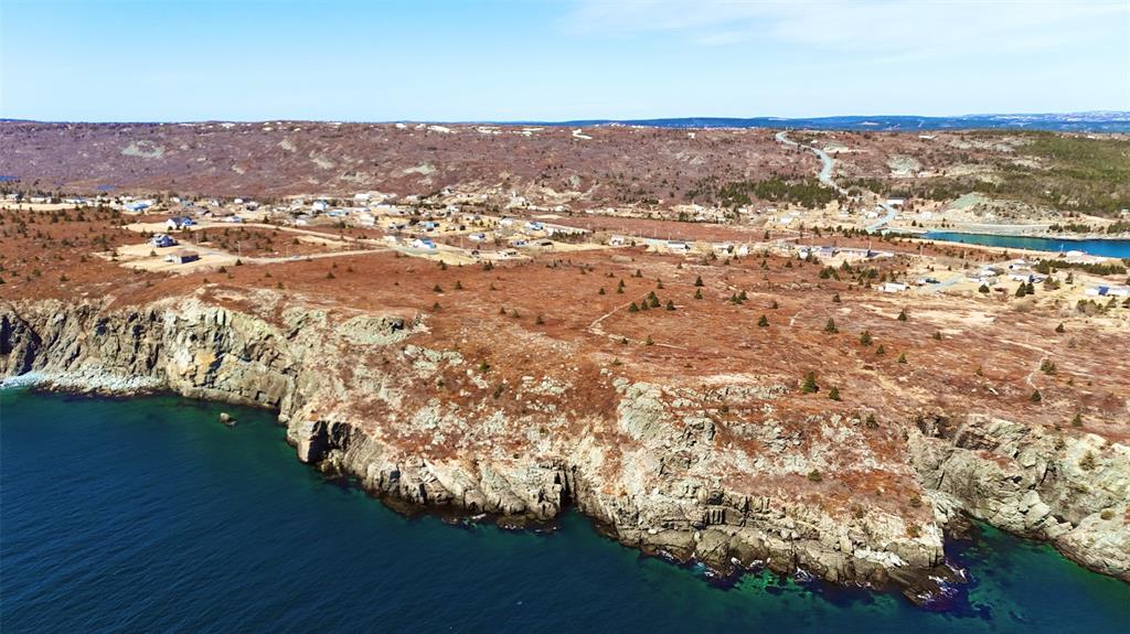 Land in Bryant's Cove 3