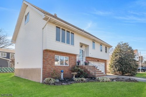 1-191 Pershing Rd, Clifton, NJ, 07013-3458 | Card Image