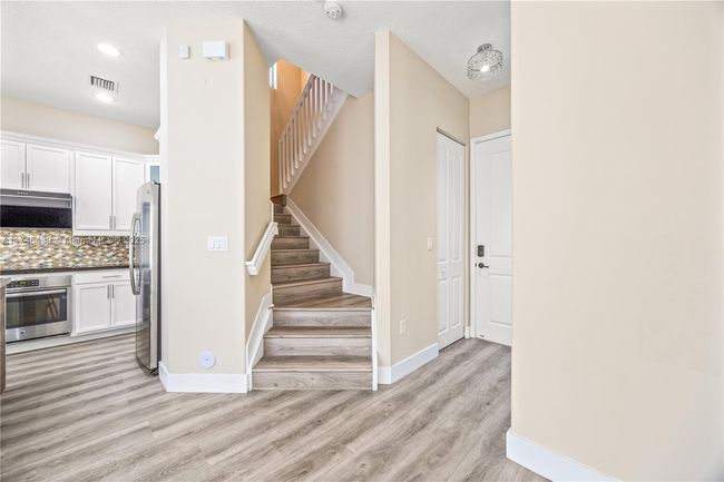 3346 W 96 Th Pl, House other with 3 bedrooms, 3 bathrooms and null parking in Hialeah FL | Image 11