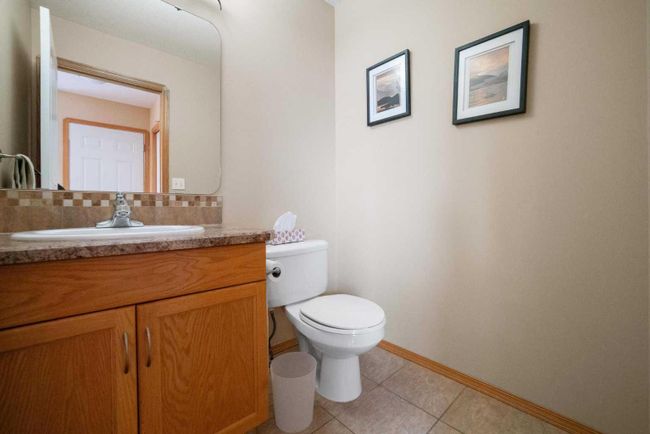 4513 73 A Street, Home with 4 bedrooms, 2 bathrooms and 2 parking in Camrose AB | Image 9