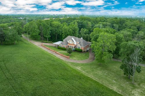 233 Timberlane Rd, Gallatin, TN, 37066-4511 | Card Image