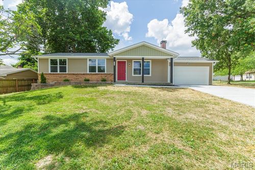 214 Mill Pond Dr, O Fallon, MO, 63366-3945 | Card Image