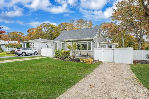 302 Auborn Ave, Shirley, NY, 11967-1631 | Card Image