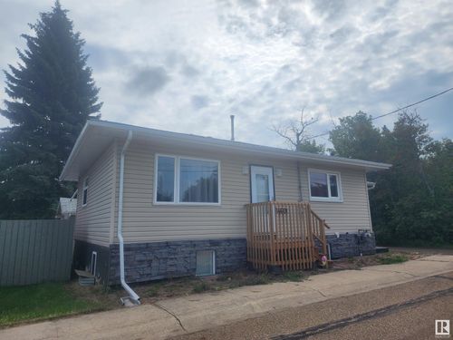 4601 48 St, Bruderheim, AB, T0B0S0 | Card Image