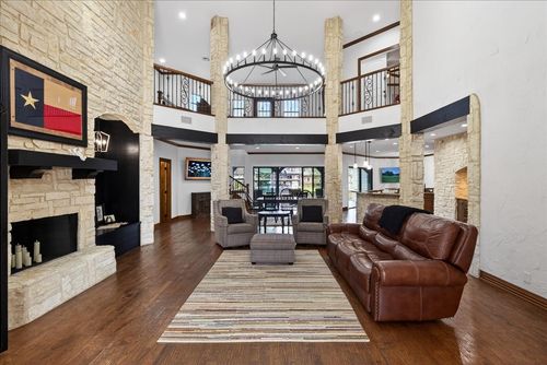 115 Saint Annes Dr, Mabank, TX, 75156-7657 | Card Image