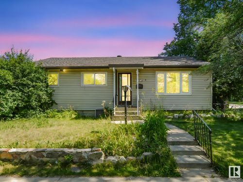 10731 163 St Nw, Edmonton, AB, T5P3P5 | Card Image