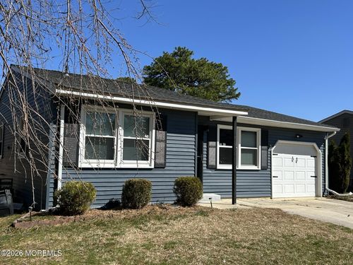 73-19 Attleboro Ln, Whiting, NJ, 08759-2241 | Card Image
