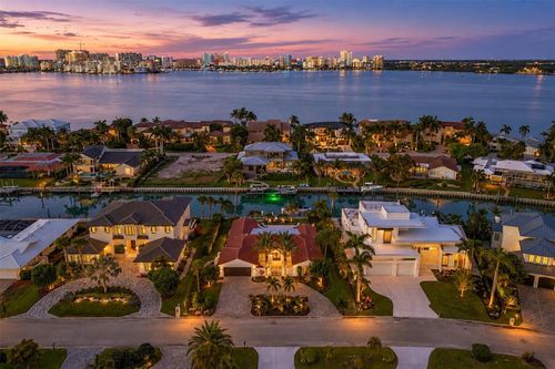 465 E Royal Flamingo Dr, SARASOTA, FL, 34236-1917 | Card Image