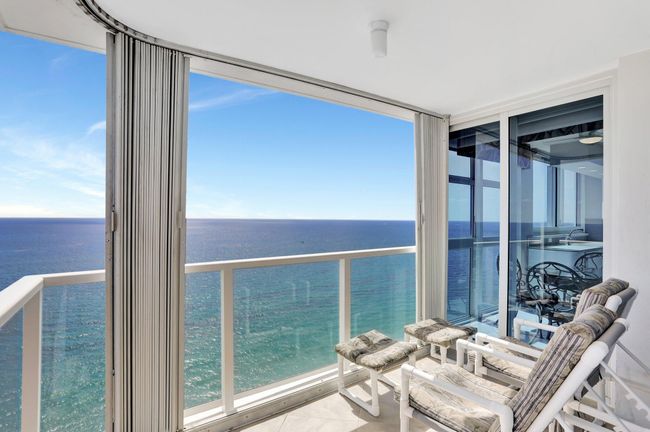 APT-2508 - 1360 S Ocean Blvd, Condo with 2 bedrooms, 3 bathrooms and null parking in Pompano Beach FL | Image 4