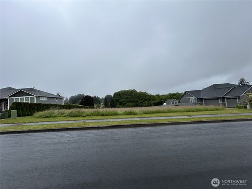 125 Strawberry Lane, Longview, WA, 98632 | Card Image