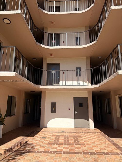 apt-216-8500 Sw 133rd Avenue Rd, Miami, FL, 33183-4574 | Card Image
