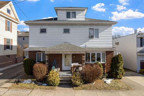 30 La Grange St, Pittston, PA, 18640-1643 | Card Image