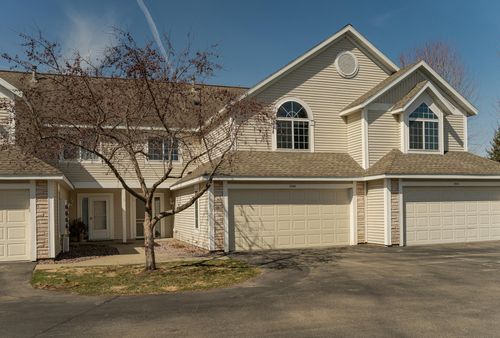 1930 Topaz Pointe Ln Sw, Rochester, MN, 55902-1086 | Card Image