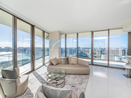 3105-18975 Collins Ave, Sunny Isles Beach, FL, 33160-2300 | Card Image