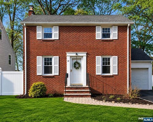 11 Monroe Ave, Roseland, NJ, 07068-1342 | Card Image
