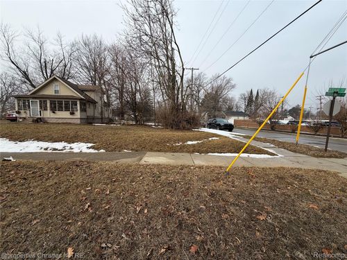 0 John Daly, Inkster, MI, 48141 | Card Image