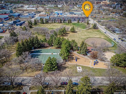 419 Av L S, Saskatoon, SK, S7M5Y6 | Card Image
