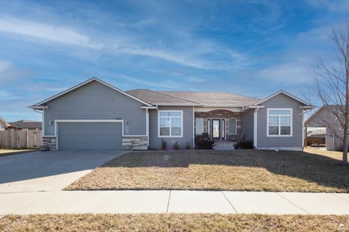9948 Rosemary Ln, Manhattan, KS, 66502-1553 | Card Image