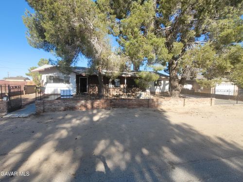 13420 Gilbert St, North Edwards, CA, 93523-3429 | Card Image