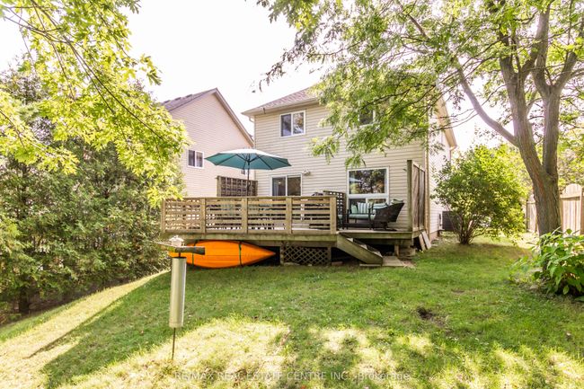 760 Butternut Ave, House other with 3 bedrooms, 3 bathrooms and 2 parking in Waterloo ON | Image 35