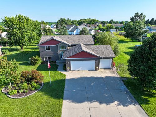 705 W Queen Street, Osakis, MN, 56360 | Card Image