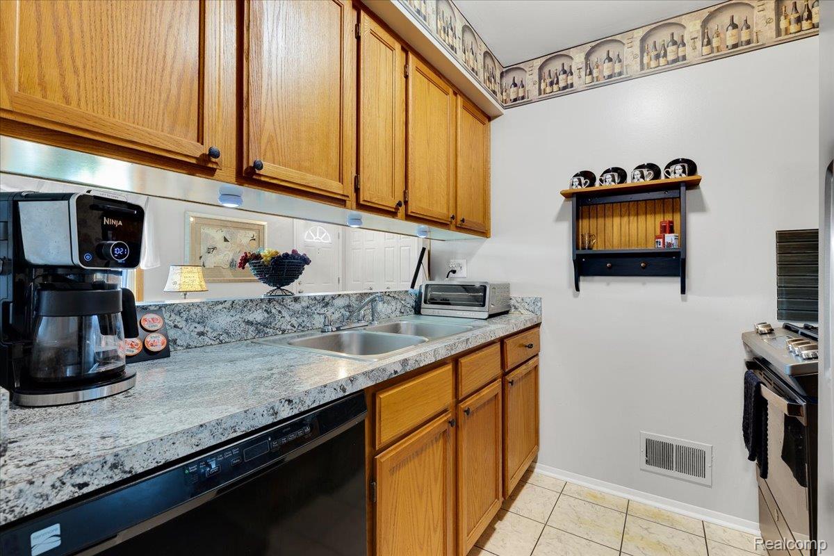 Residential in Sterling Heights 5