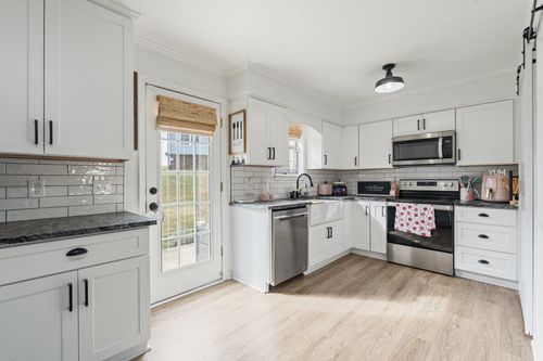 61 Rolling Meadows Dr, Goodlettsville, TN, 37072-4119 | Card Image