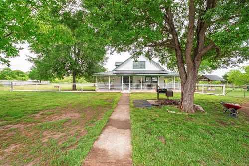 135 University Dr, Cedar Creek, TX, 78612-3209 | Card Image
