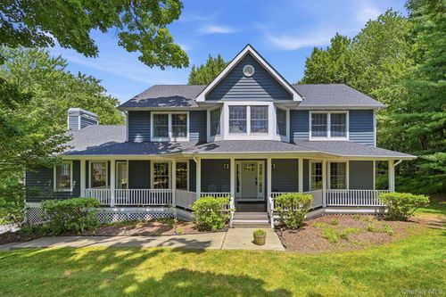 8 Sills Ct, Warwick, NY, 10990-2262 | Card Image