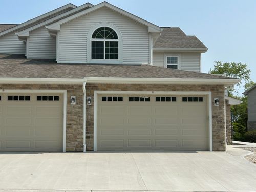 1419978 Seven Pines Way, Germantown, WI, 53022-6637 | Card Image
