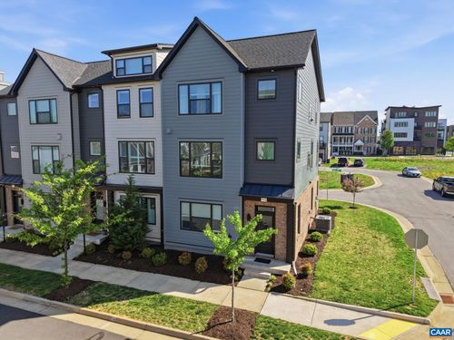 912 Orion Ln, CROZET, VA, 22932-1571 | Card Image