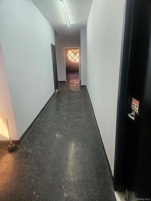 250 Jackson Ave, Bronx, NY, 10454-2820 | Card Image