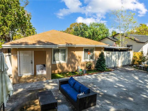 1371 Nw 59th St, Miami, FL, 33142-2579 | Card Image