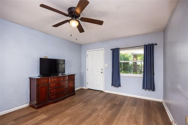 319 71 St St, House other with 3 bedrooms, 1 bathrooms and null parking in Gainesville FL | Image 4