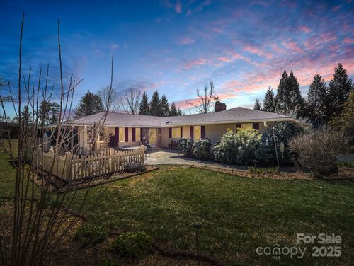 120 Yardley Ct, Hendersonville, NC, 28739-6862 | Card Image
