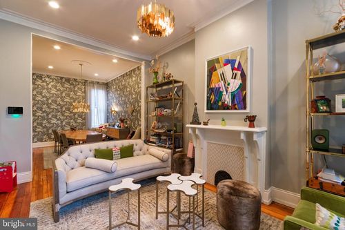 206 S 43rd St, PHILADELPHIA, PA, 19104-2927 | Card Image