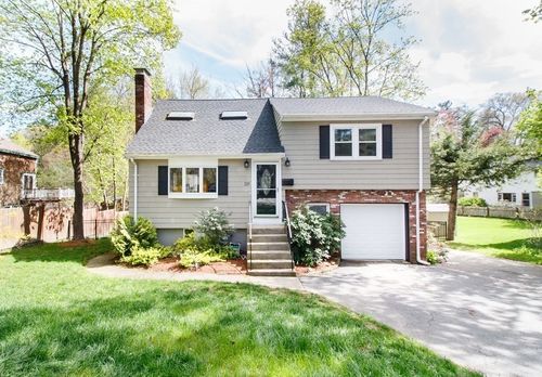 116 Manor Ave, Wellesley, MA, 02482-1035 | Card Image