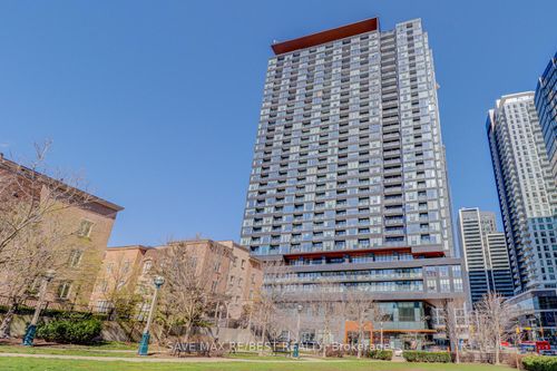 2810-19 Western Battery Rd, Toronto, ON, M6K0E3 | Card Image