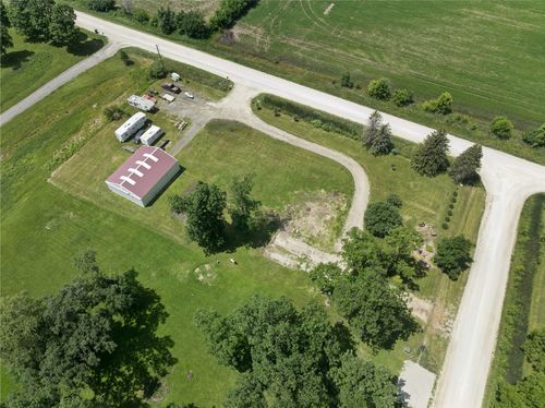 3903 Mohler Road, Center Point, IA, 52213 | Card Image