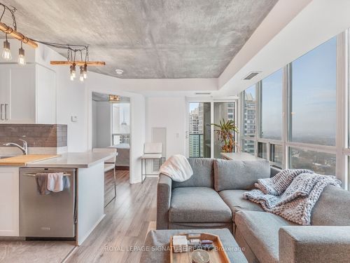 2307-17 Barberry Pl, North York, ON, M2K3E2 | Card Image