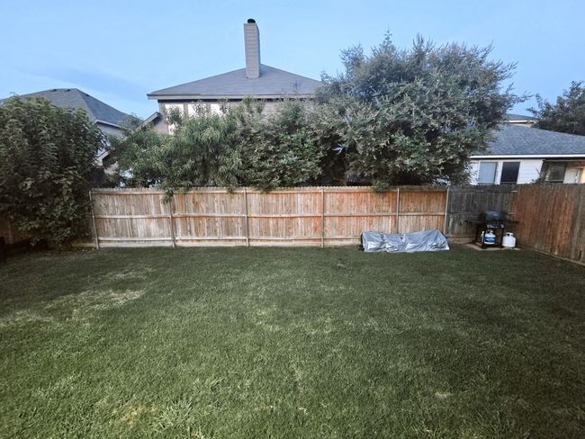 View of back yard | Image 22