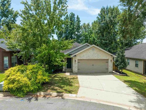 532 Edith Ln, Pensacola, FL, 32534-1355 | Card Image